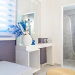San Giovanni And 4*